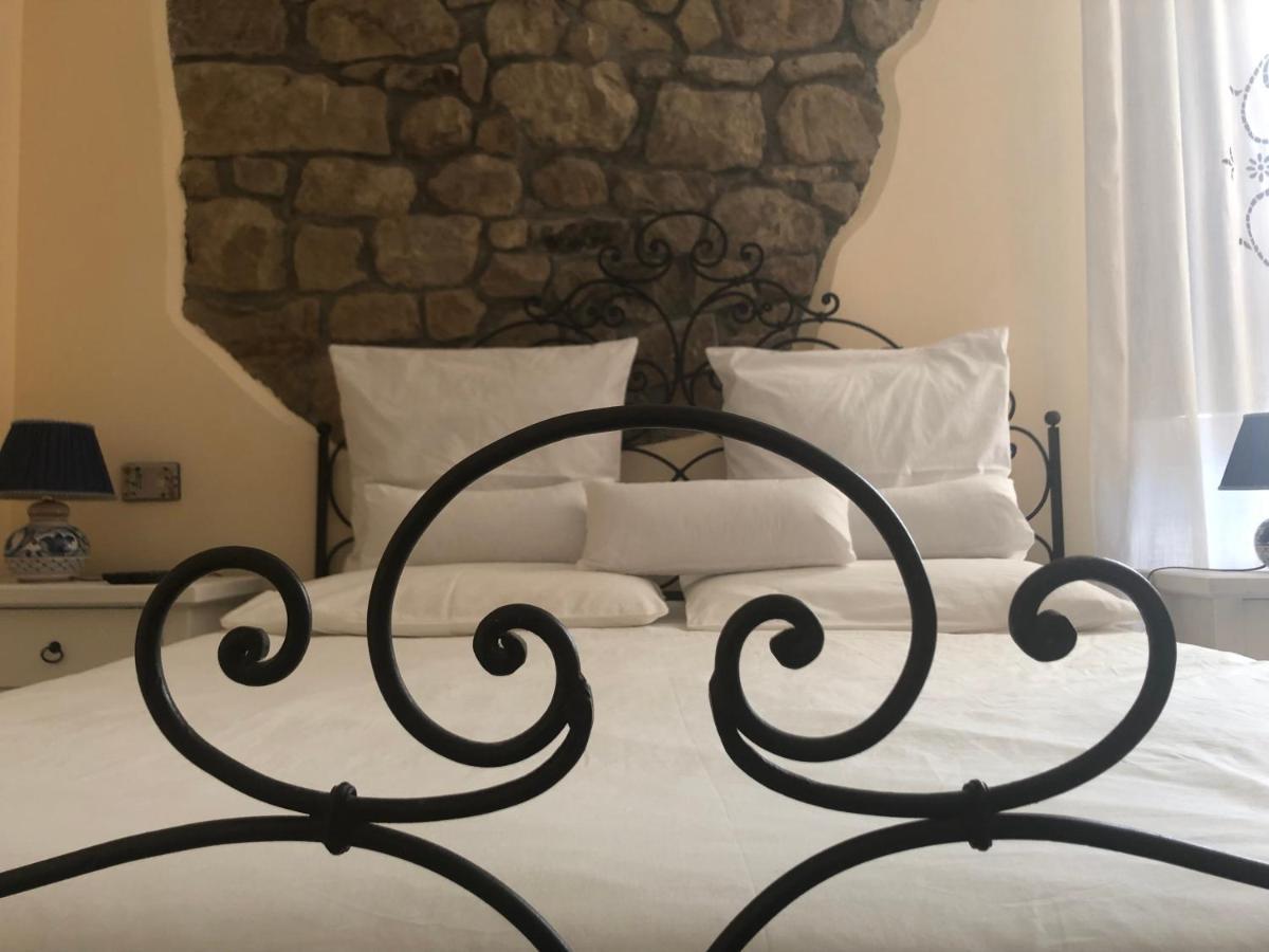 Bed and Breakfast San Noto Antica Residenza Di Caccia Ficarra Exterior foto